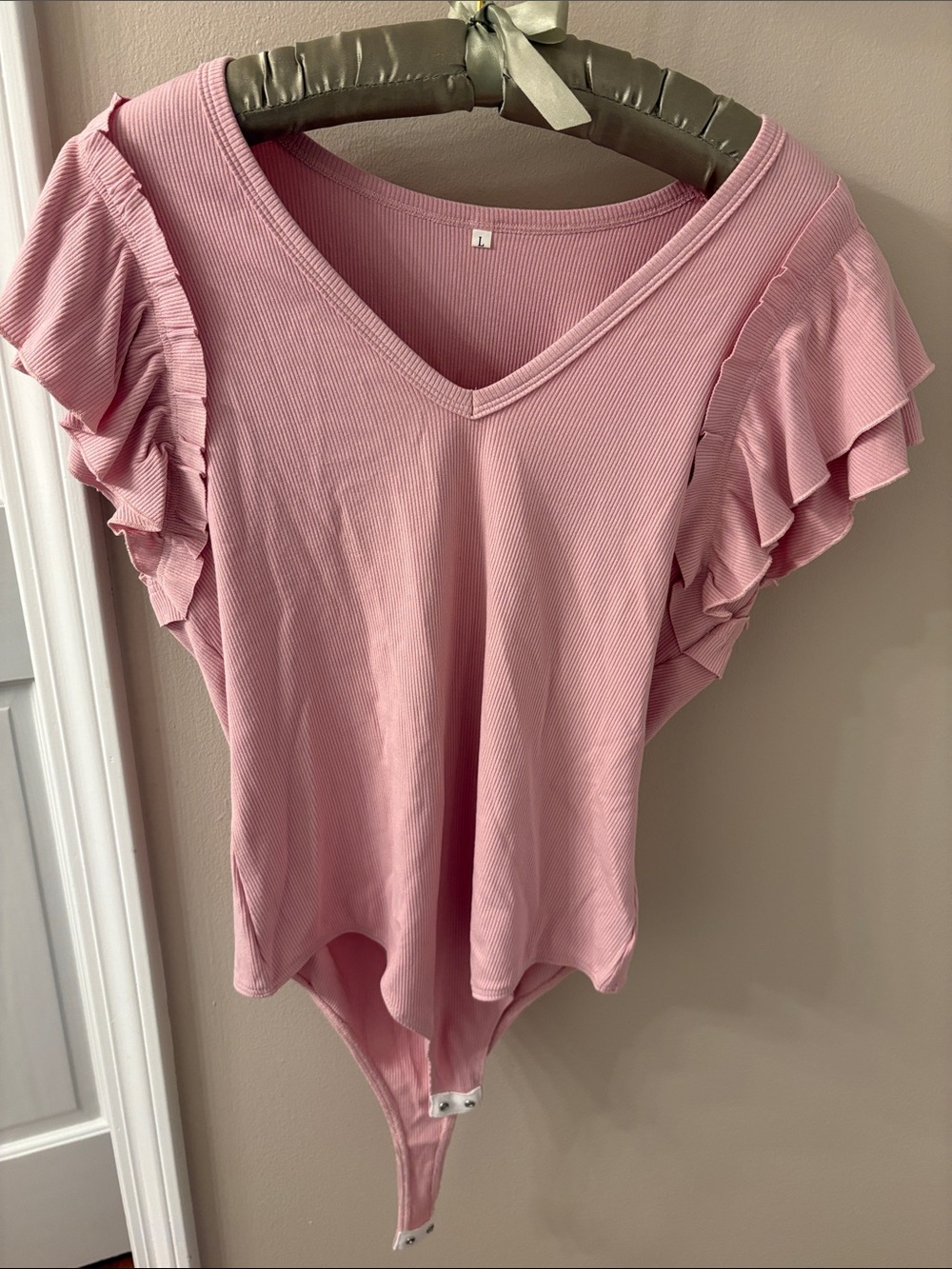 Ruffled Sleeve V-Neck Bodysuit - Pink